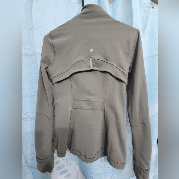 LULULEMON DEFINE - Picture 3 of 3